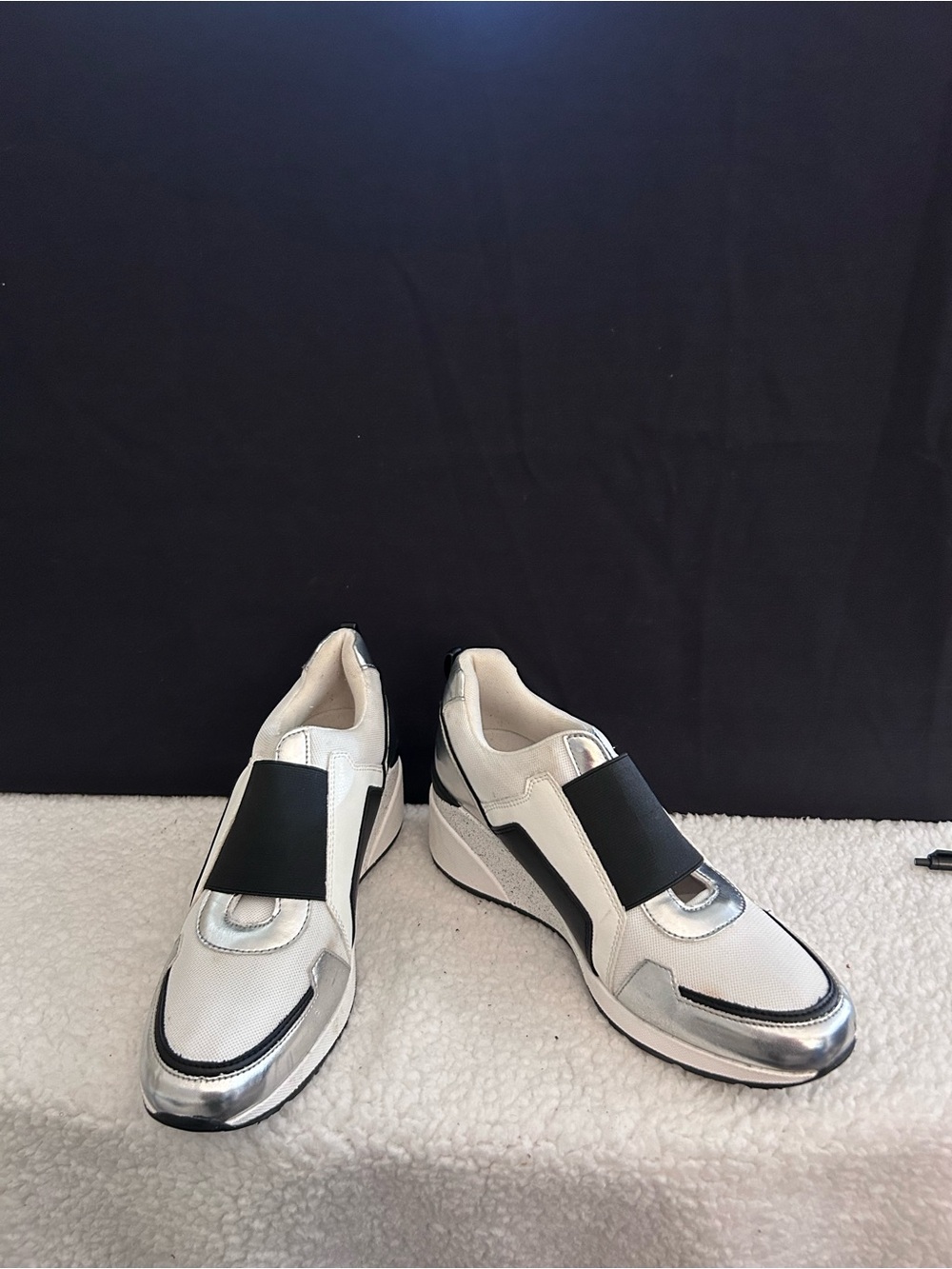 DKNY White and Silver Slip-On Sneakers with Black Strap